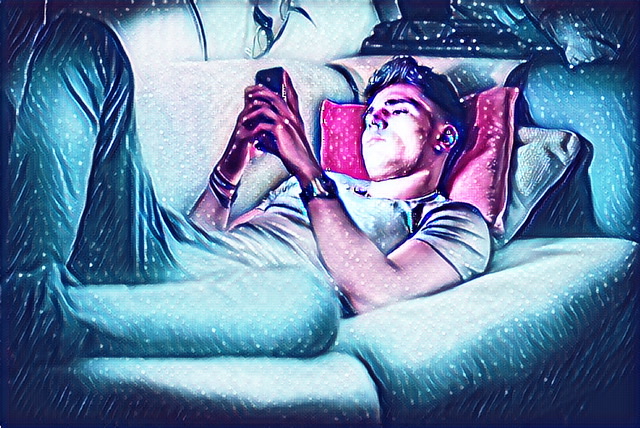 Ему нравились ее стихи...