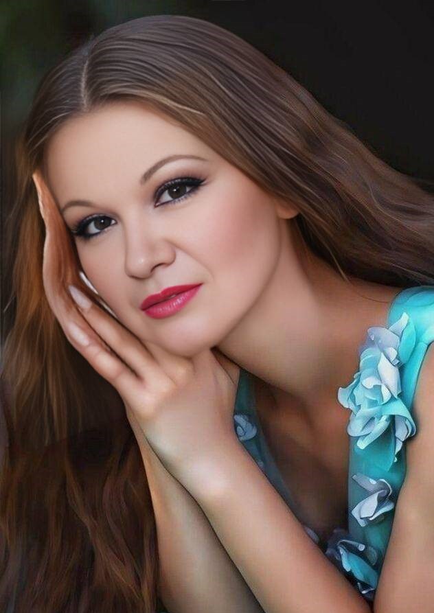 В платье неба голубого