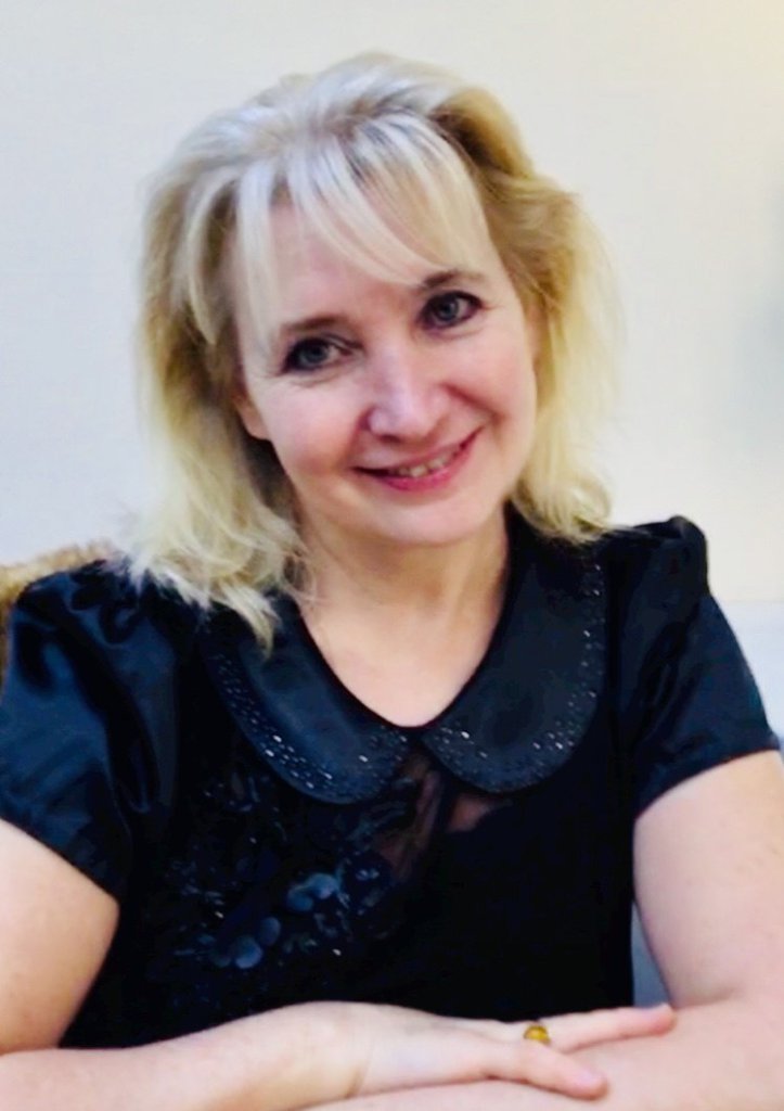 Любовь тебя спасала. Посвящение С. Т. 8270