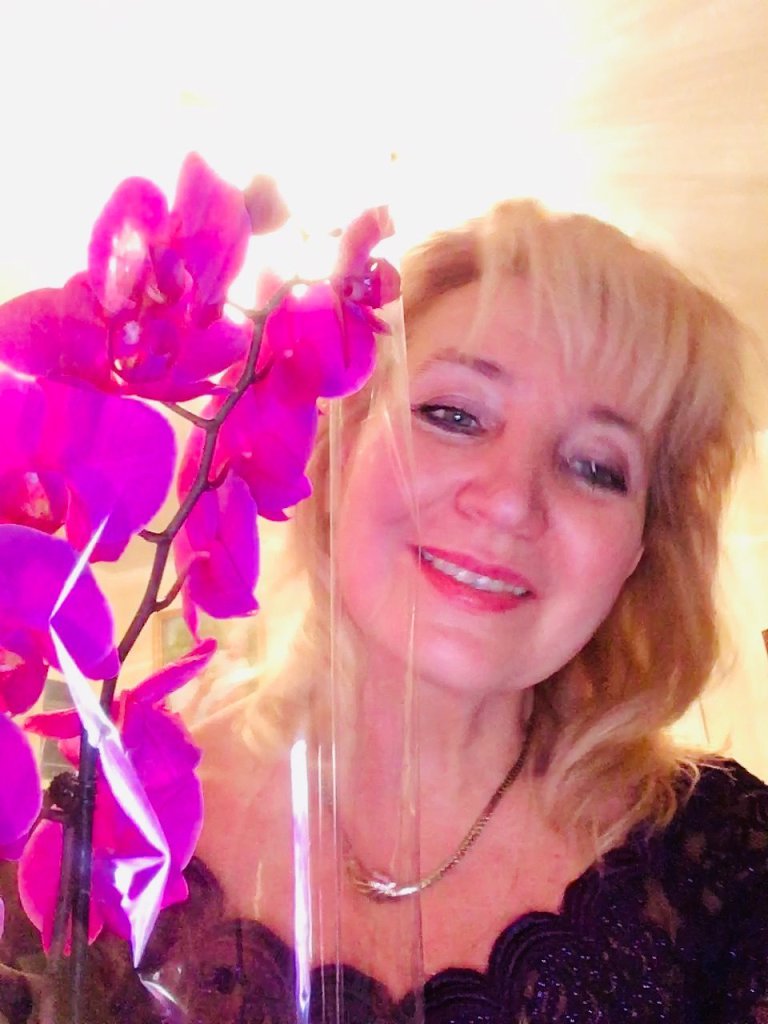 Тебе к лицу. Посвящение С. Т. 8312