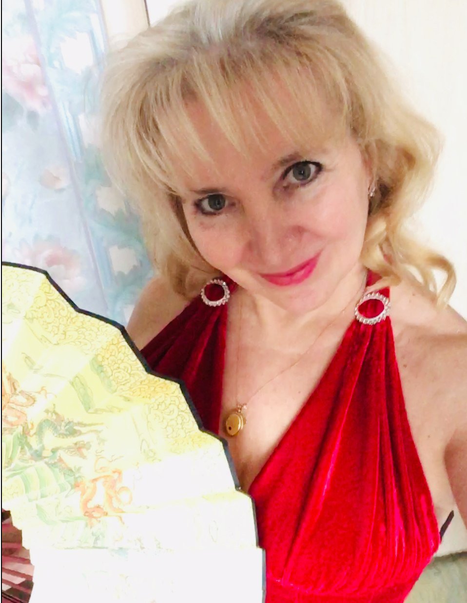 Ты смотришь прямо в душу. Посвящение С. Т. 8934