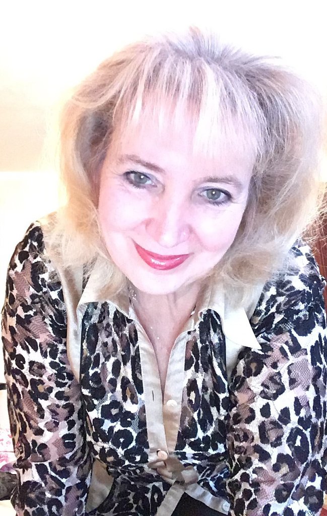 Ты опять далеко. Посвящение С. Т. 8403