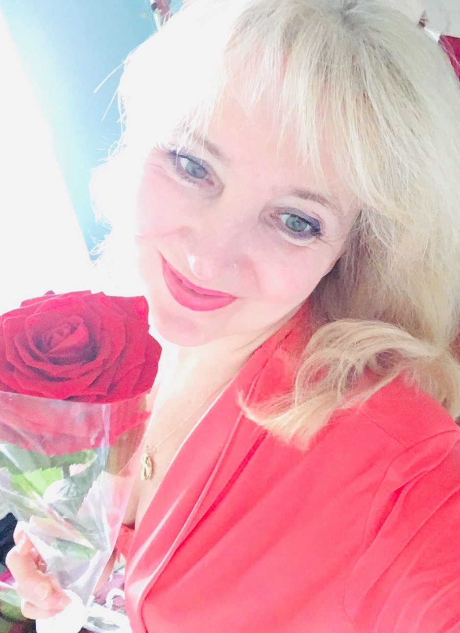 Вдыхая Розы аромат. Посвящение С. Т. 8454