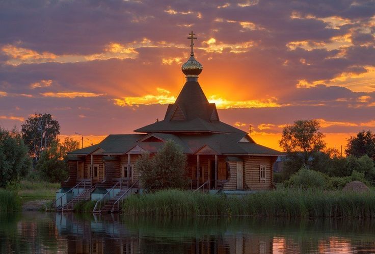 Молись Русь-Матушка, молись!