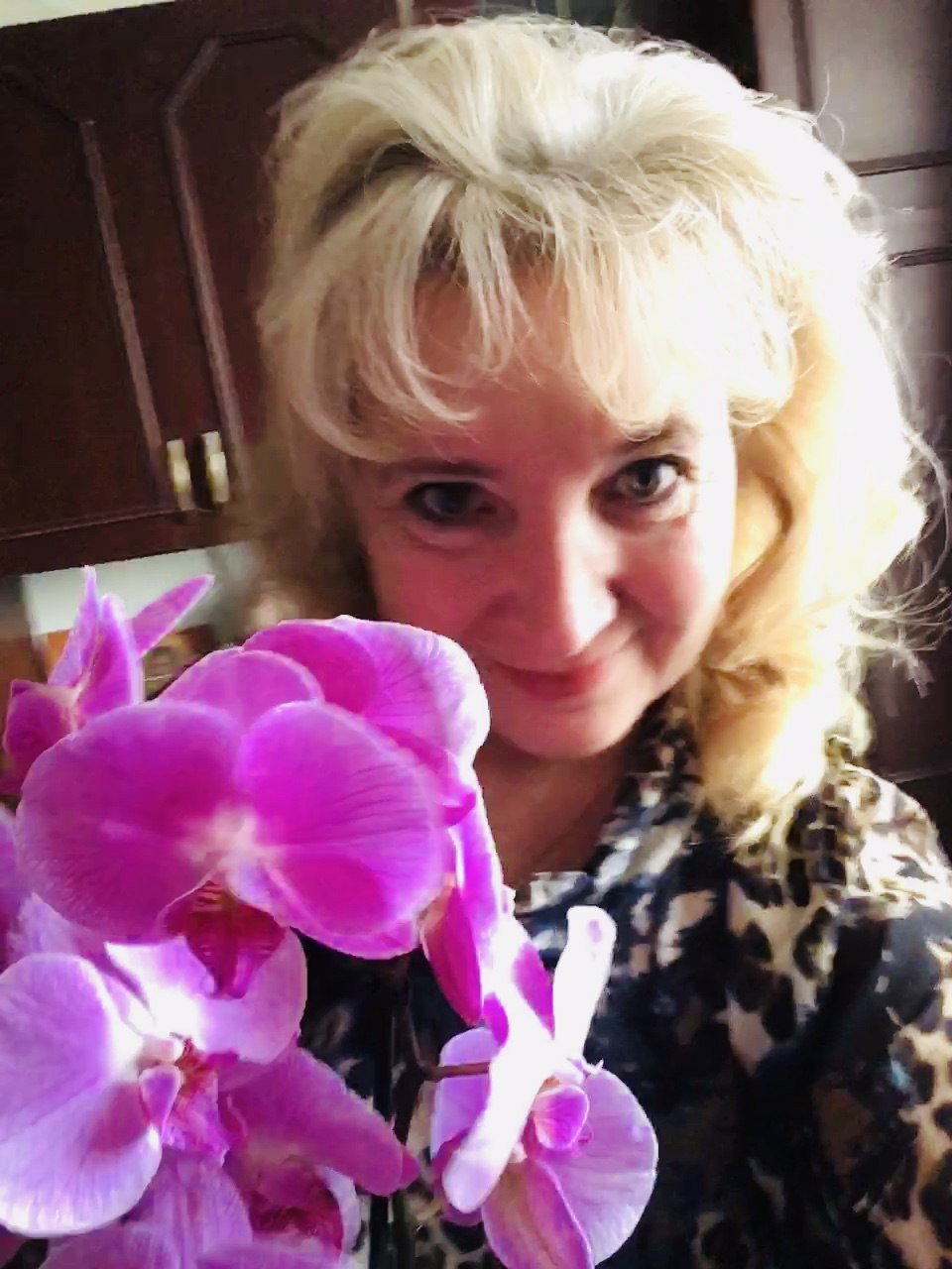 Ты нежно смотришь на меня. Посвящение С. Т. 8716