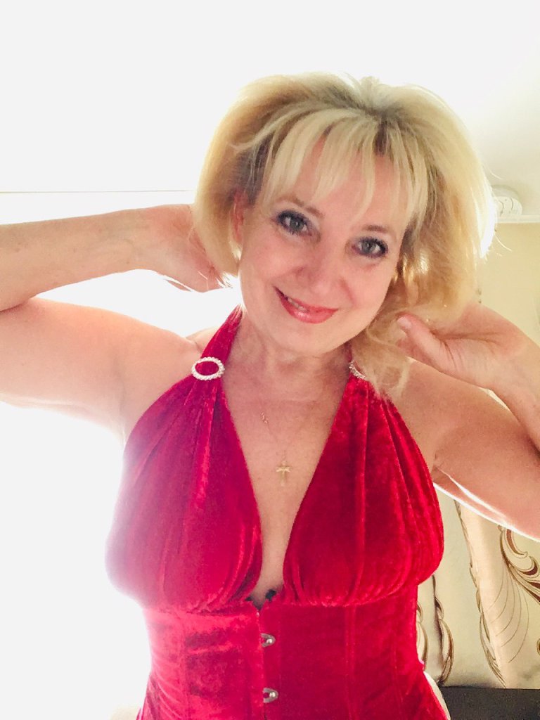 Не надо споров. Посвящение С. Т. 8725