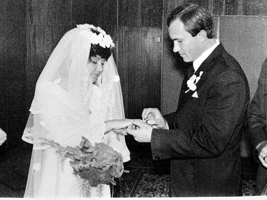 Кольцо. Супругам Алешкиным