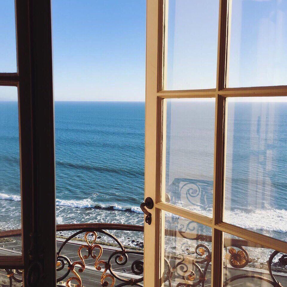 Море вид с балкона