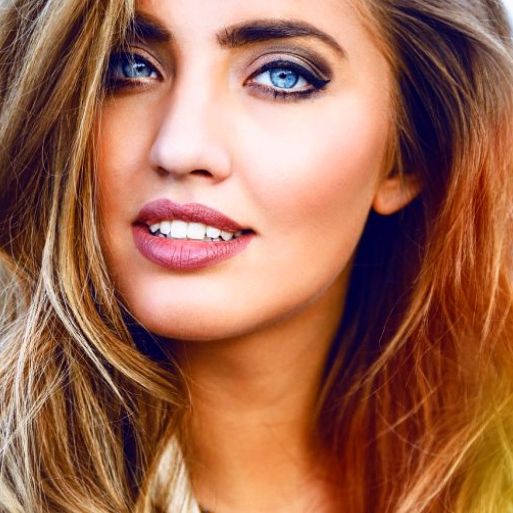 Голубые глаза...