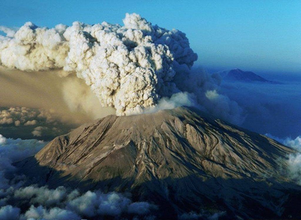 Eruption вулкан