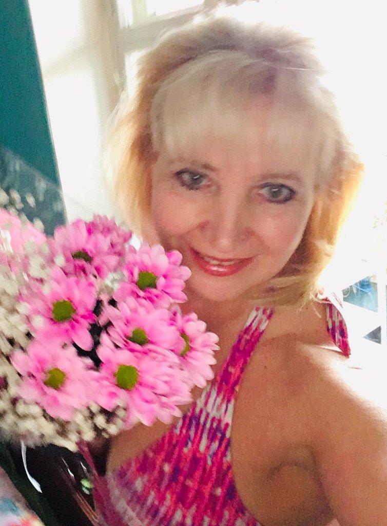 Зачем нам долгий разговор? Посвящение С. Т. 9007