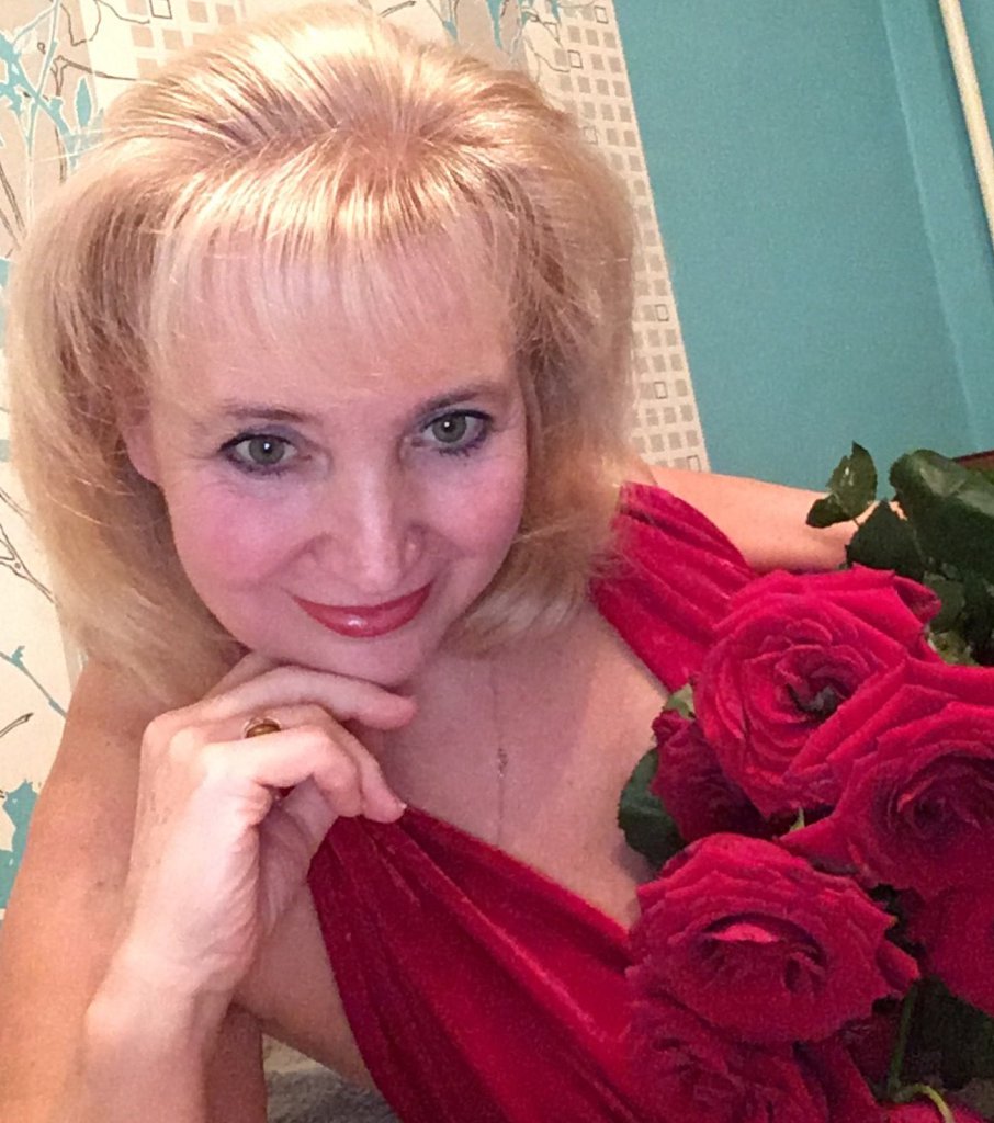 Кто нам поможет? Посвящение С. Т. 9011