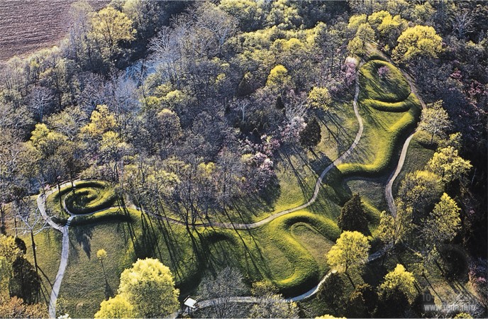 Тяготение Горячего Ада