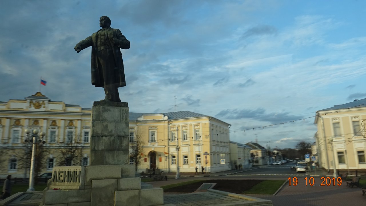 Площадь ленина в твери