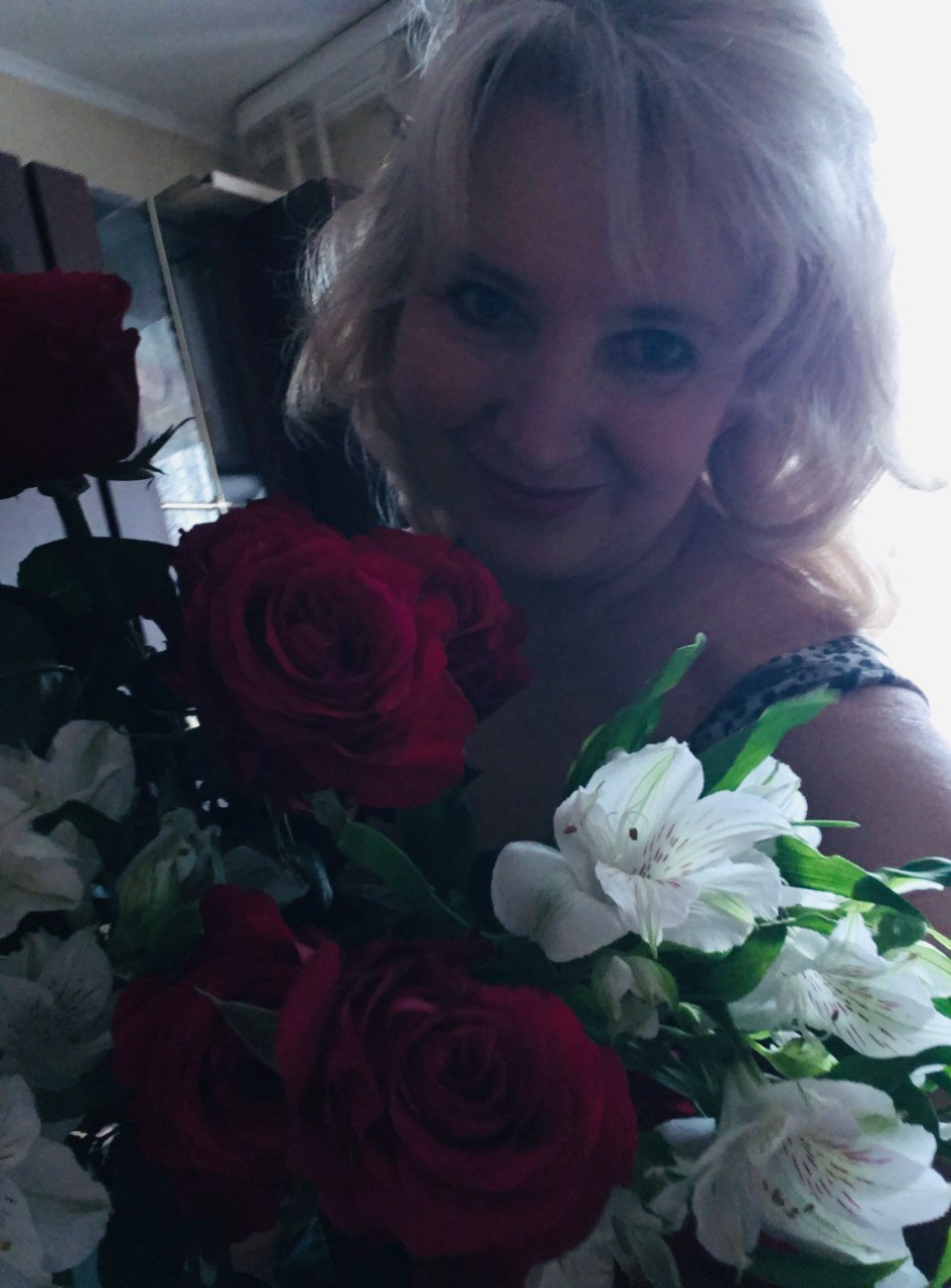 Среди цветов. Посвящение С. Т. 9135