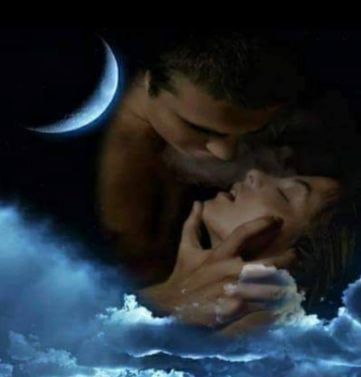 Целуют во сне к чему снится женщине. Спокойной ночи поцелуй. Доброй ночи поцелуй. Ночной поцелуй. Любовный сон.
