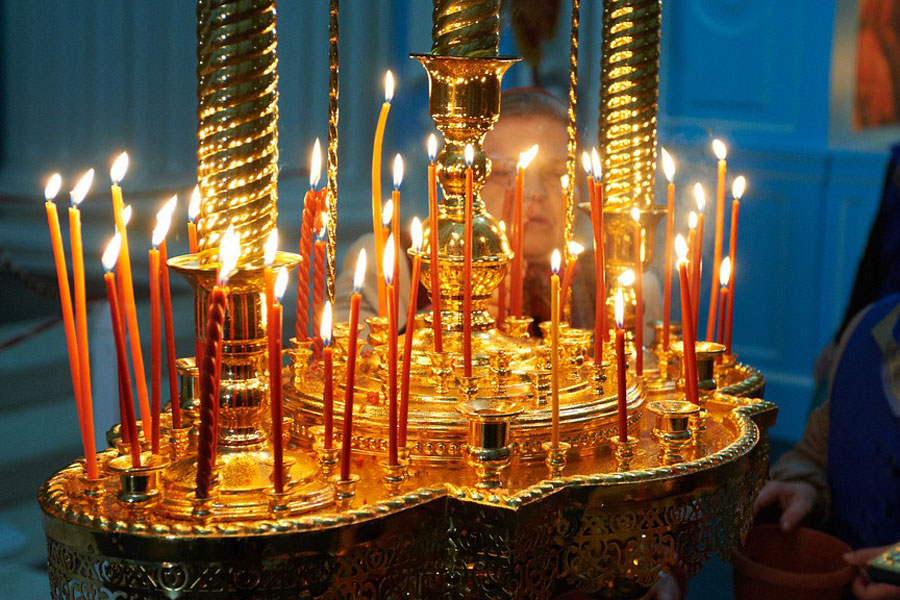 Храм со свечами