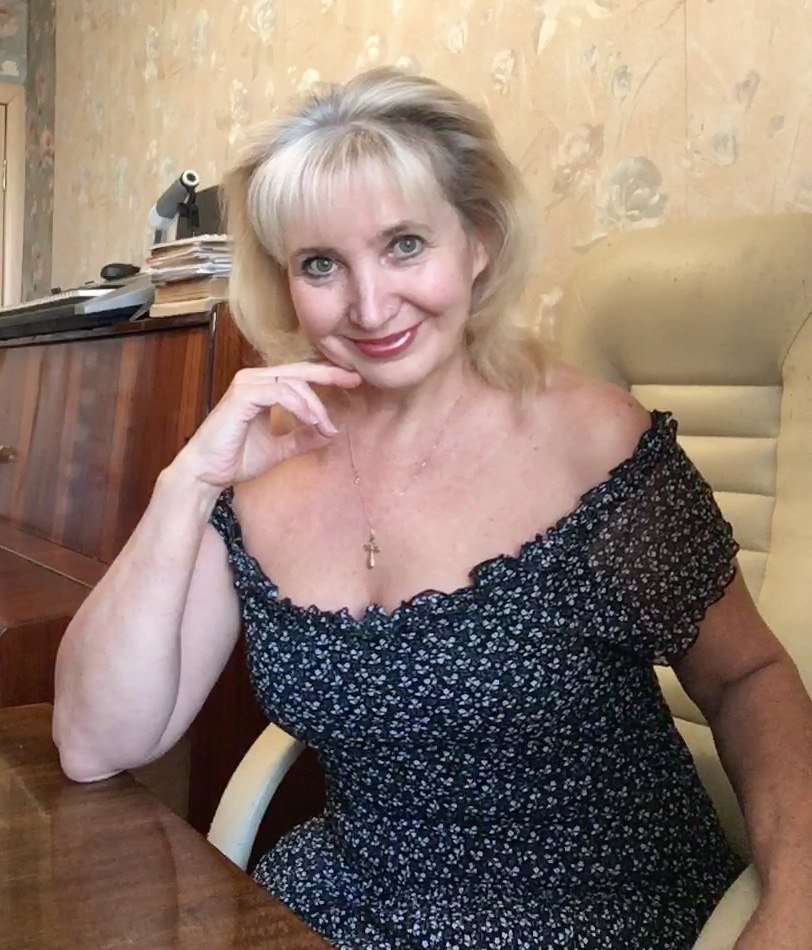 В сны ты случайно вошла. Посвящение С. Т. 9876