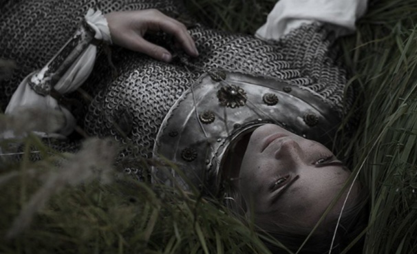 Без доспехов