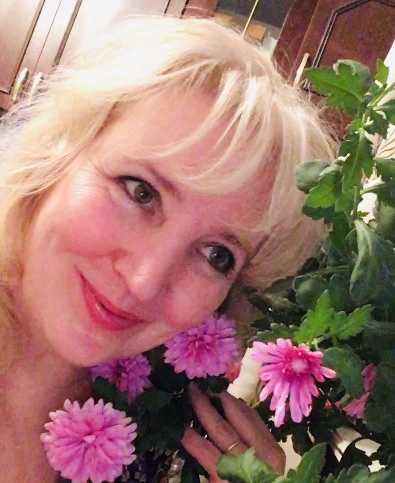 Ты так нежна. Посвящение С. Т. 9940