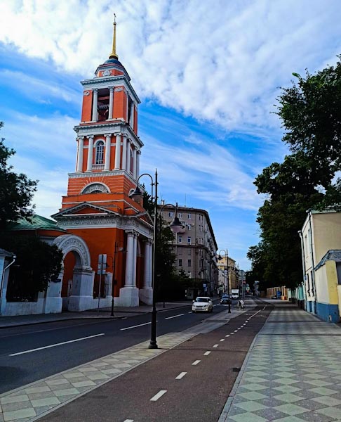 Небо тучи рисовало...