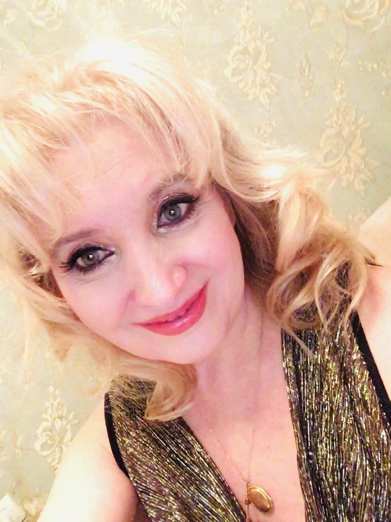 Вся красота и сила. Посвящение С. Т. 10020