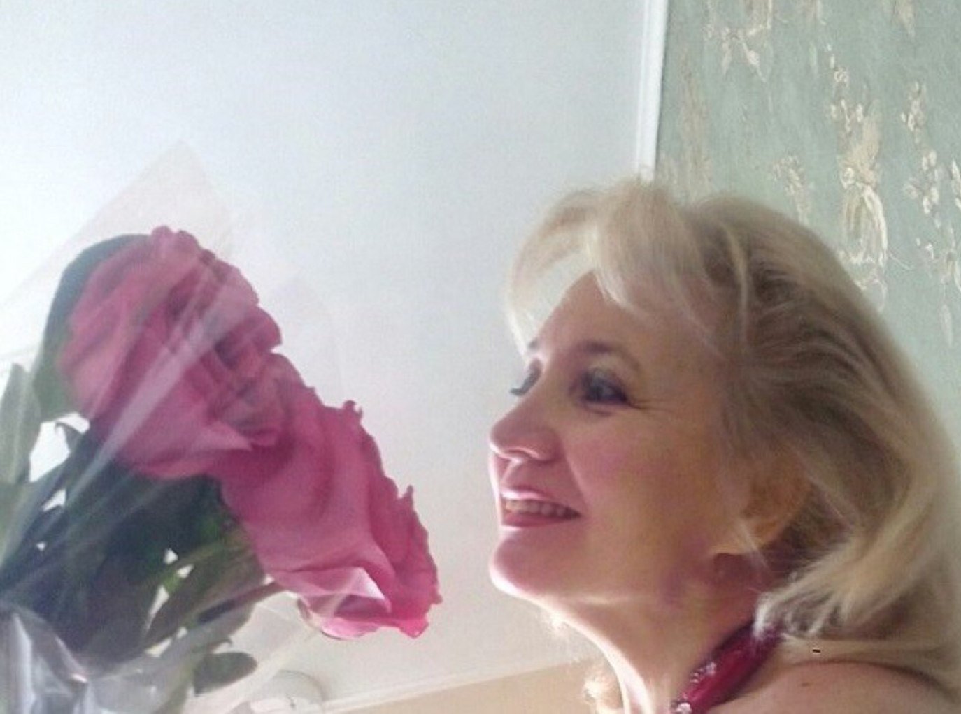 Роз волшебный аромат. Посвящение С. Т. 10107