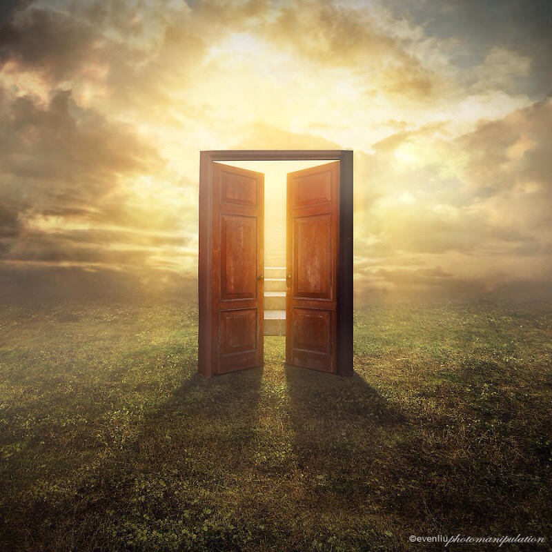 Мы стоим у дверей