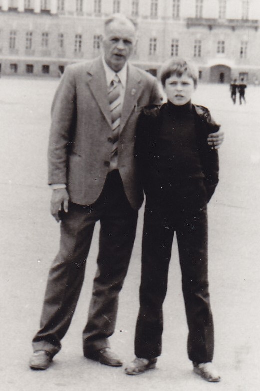 Святитель Лука Войно-Ясенецкий молится за мой род