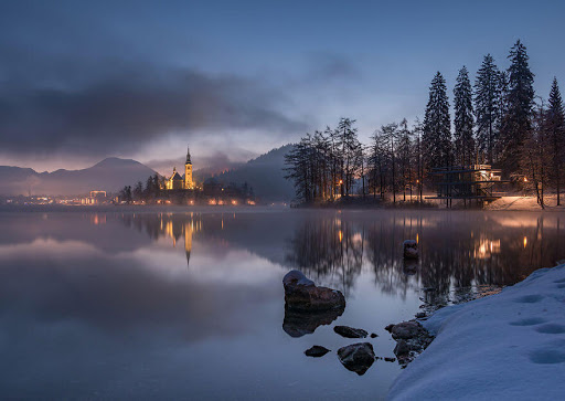 Мить до ранку...