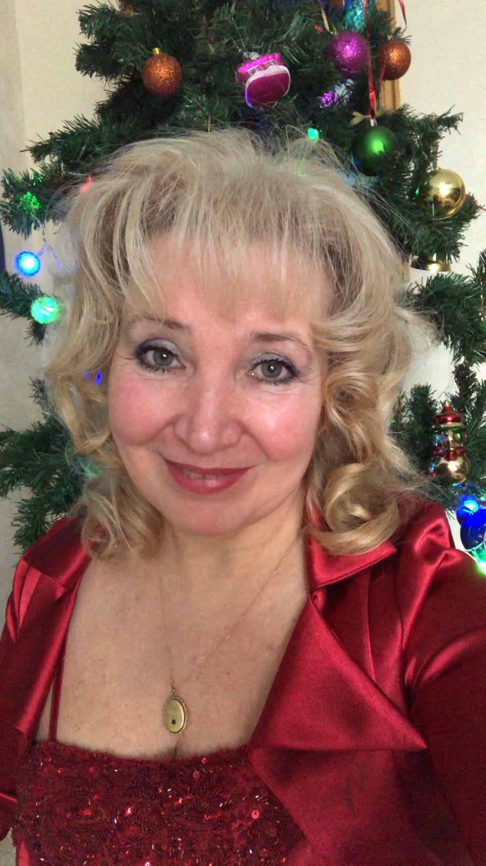 Новый Год в окно стучится. Посвящение С. Т. 10469