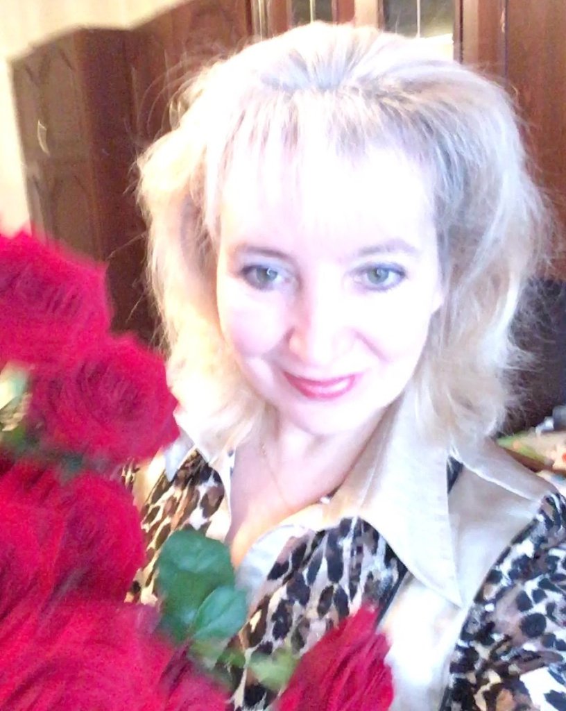 Любовь идёт по свету. Посвящение С. Т. 10522