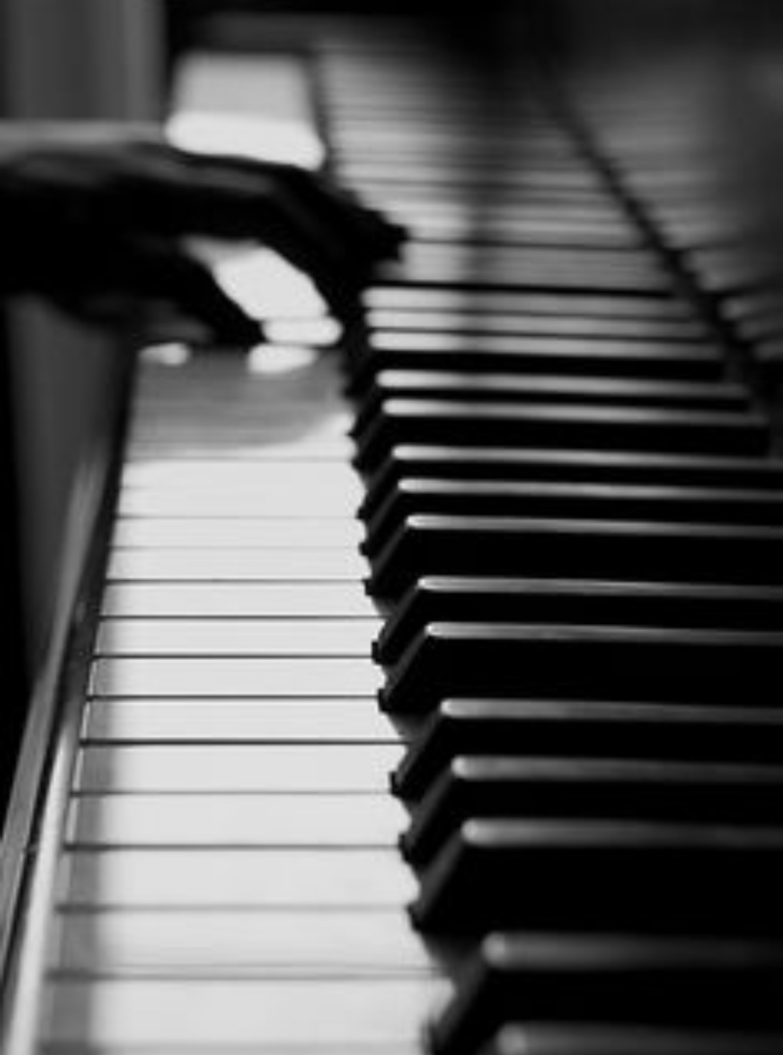 Фортепиано белые клавиши. Фортепиано. Черно белое пианино. Клавиши пианино. Красивое пианино.