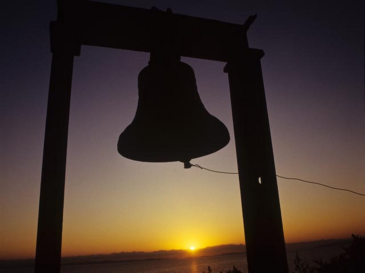 Звон аудио. Колокол Набат. Колокольный звон Набат. Изображение колокола набата. Картины колокольный Набат.