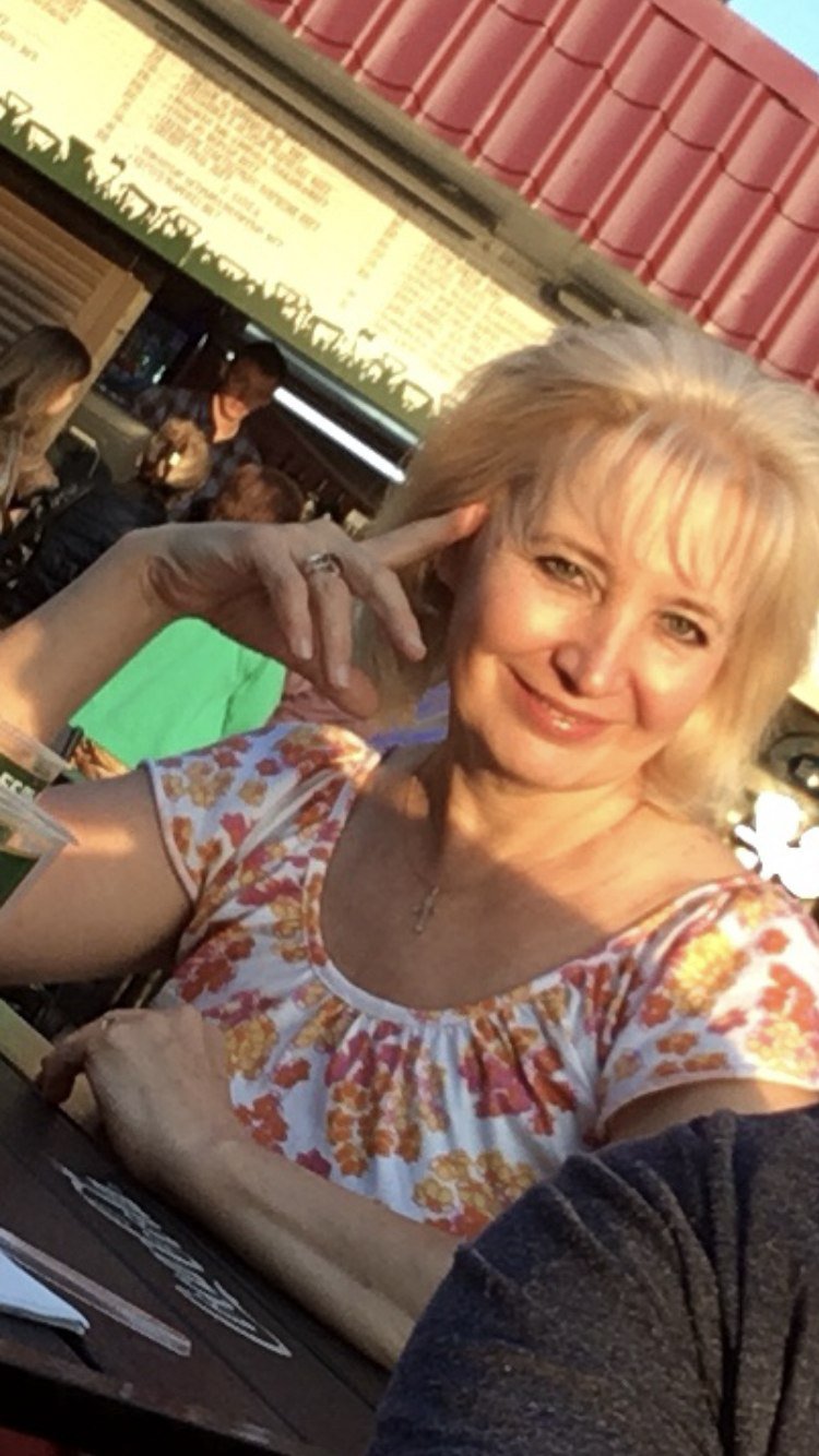 В плену у солнечных лучей. Посвящение С. Т. 10875