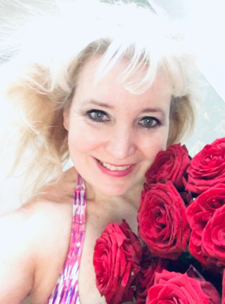 Ты вся полна. Посвящение С. Т. 10925