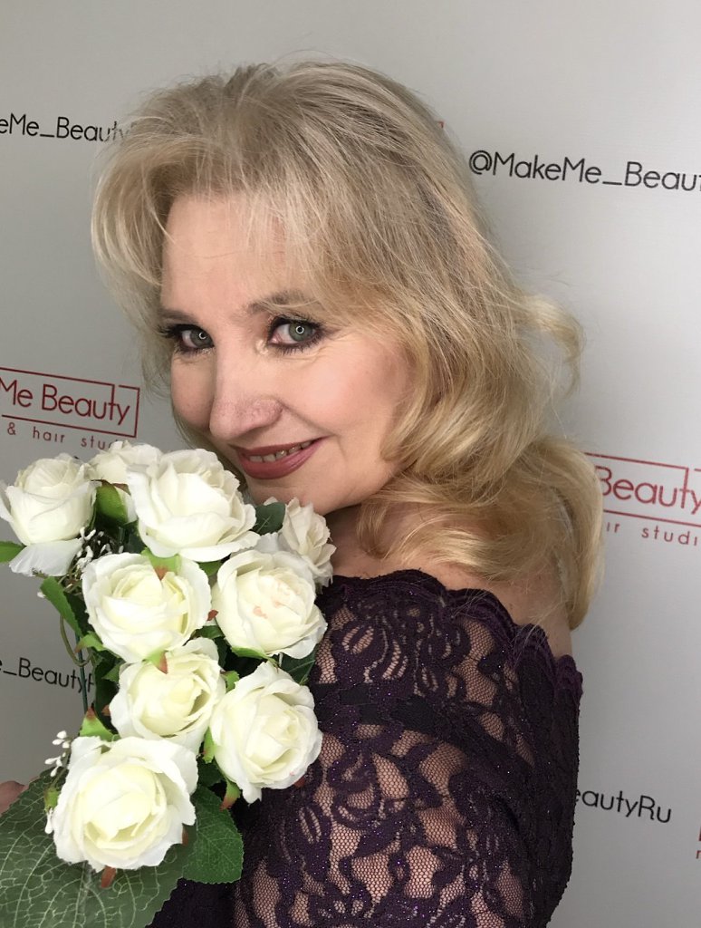 Красой сияя. Посвящение С. Т. 10954