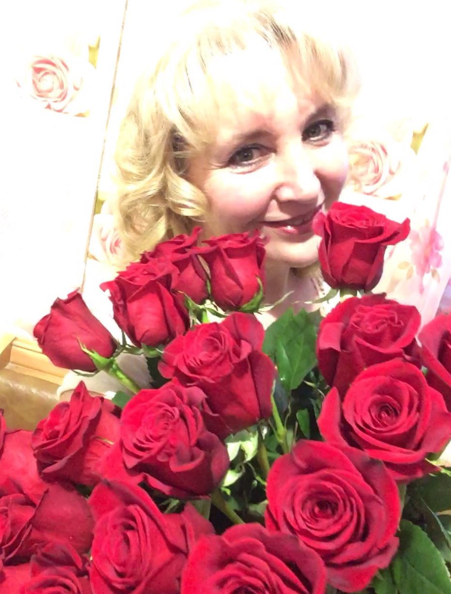 Царица сказочных цветов. Посвящение С. Т. 10957