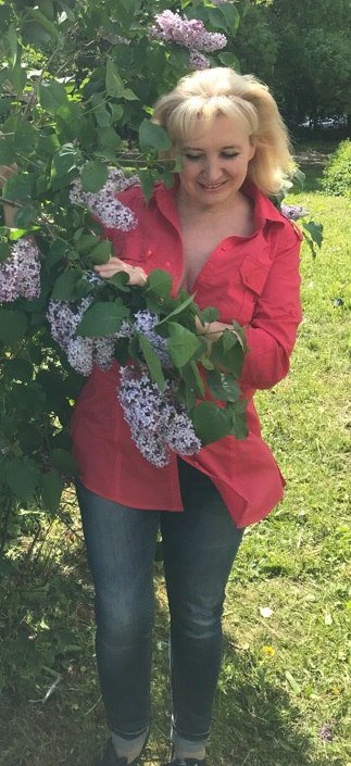 Весна в тебе самой живёт. Посвящение С. Т. 10989