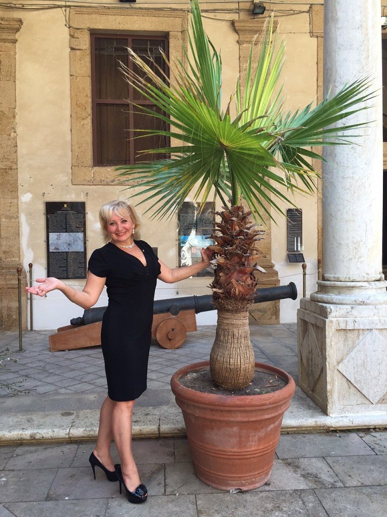 Блаженства трепетные дни. Посвящение С. Т. 11003