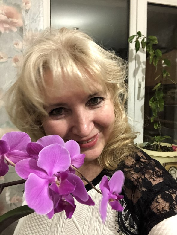 В твоей улыбке. Посвящение С. Т. 11081