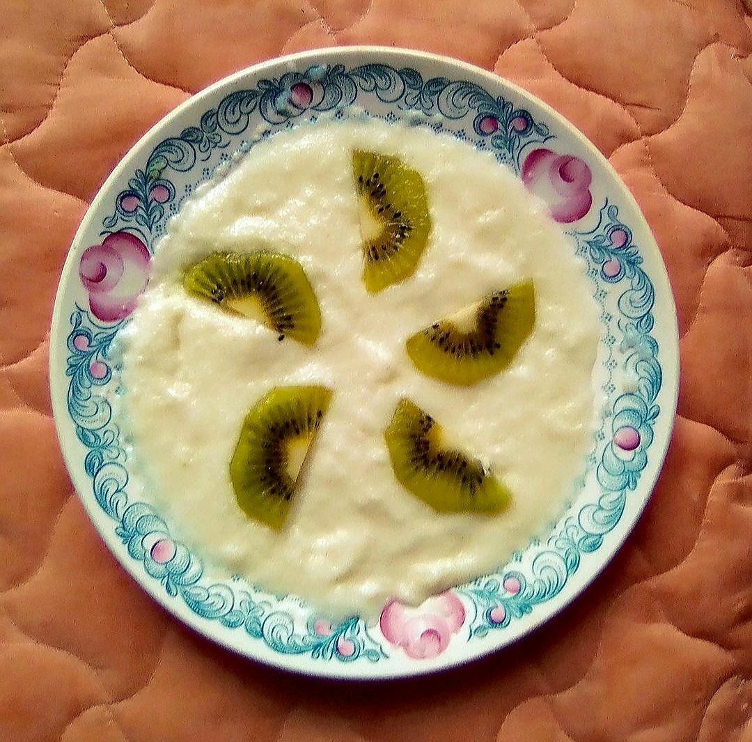 Овсяная каша с киви