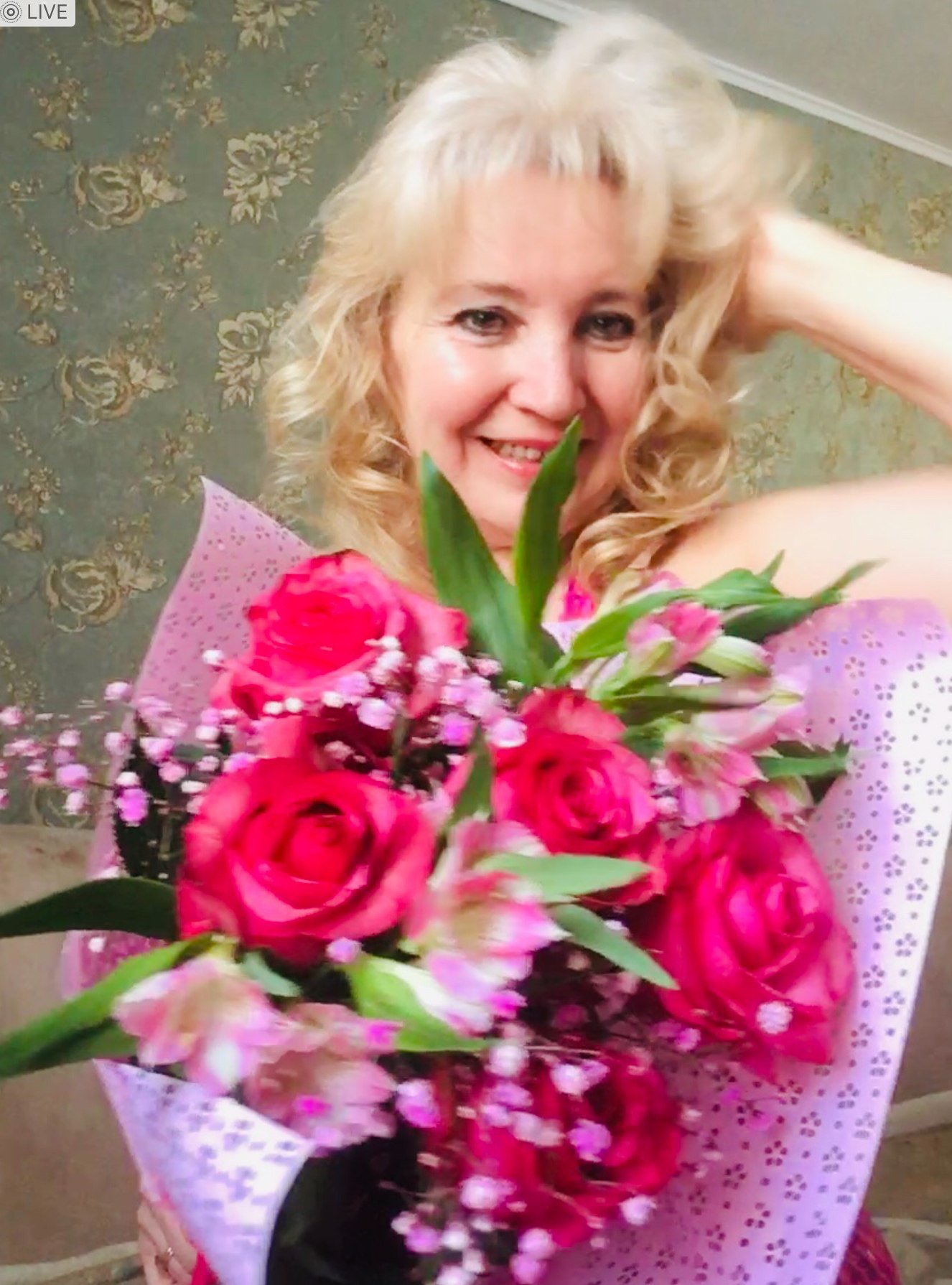 Смеёшься ты. Посвящение С. Т. 11330