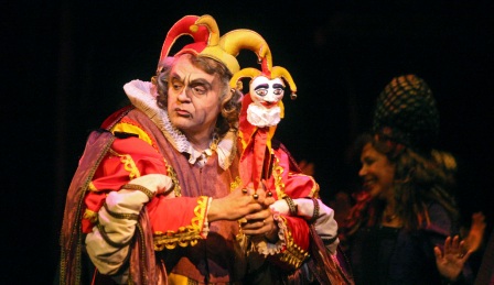 Находки нет надежней и милей...