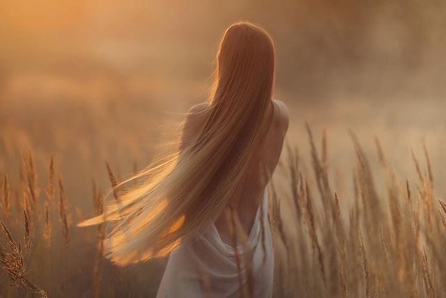 Рисунок дебюсси девушка с волосами цвета льна