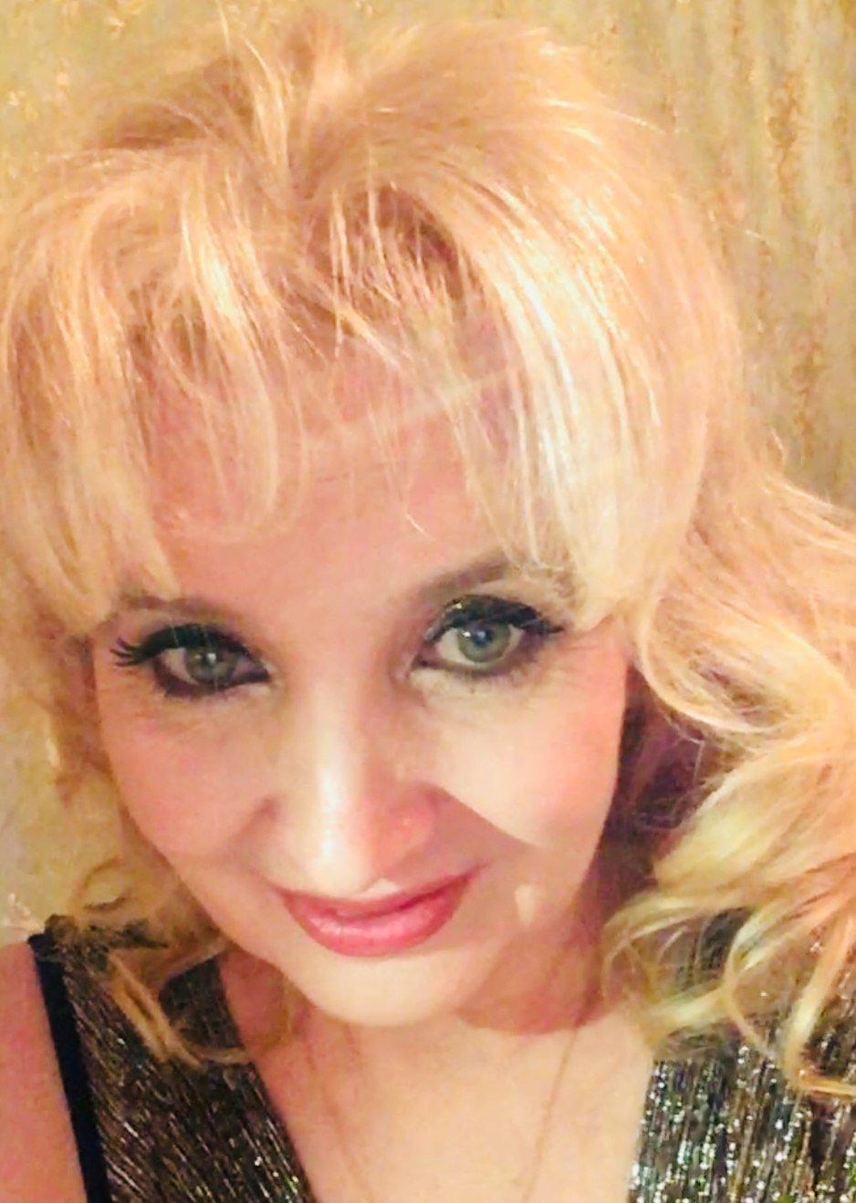 Ты так загадочно нежна. Посвящение С. Т. 11464