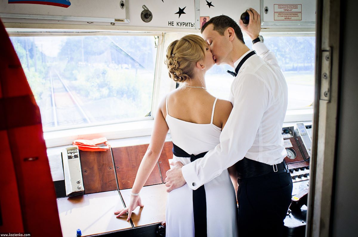 Вышла замуж я за машиниста