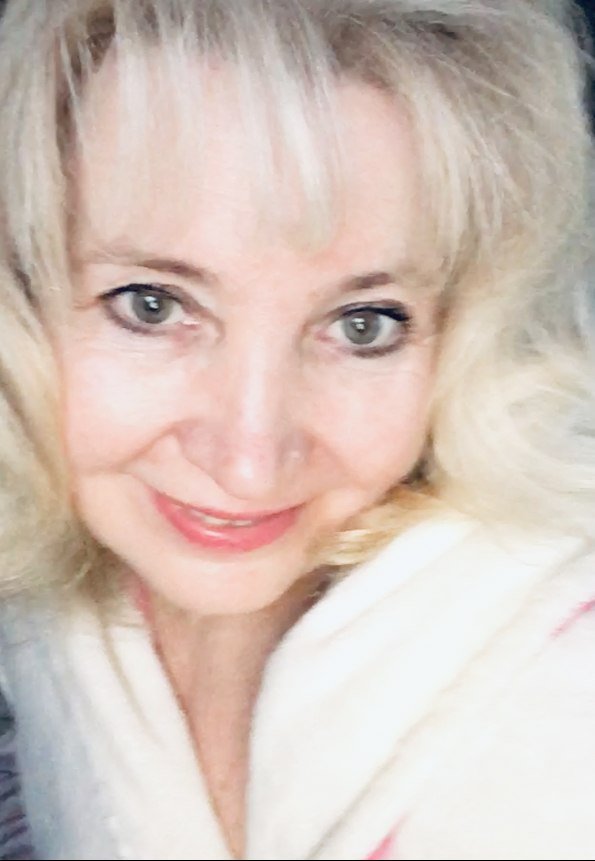 Ты в халатике своём. Посвящение С. Т. 11476