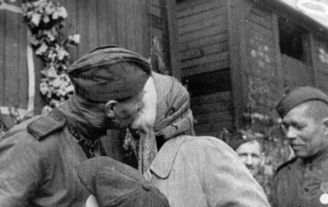 Спи, браток! Я посижу