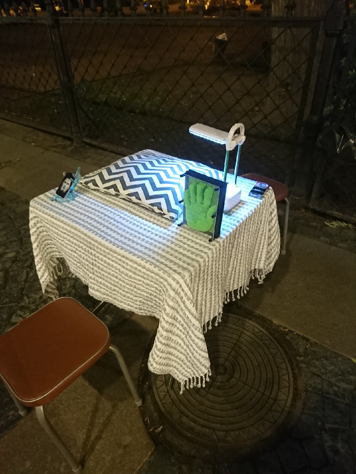 Мимо иль с ним лежит путь